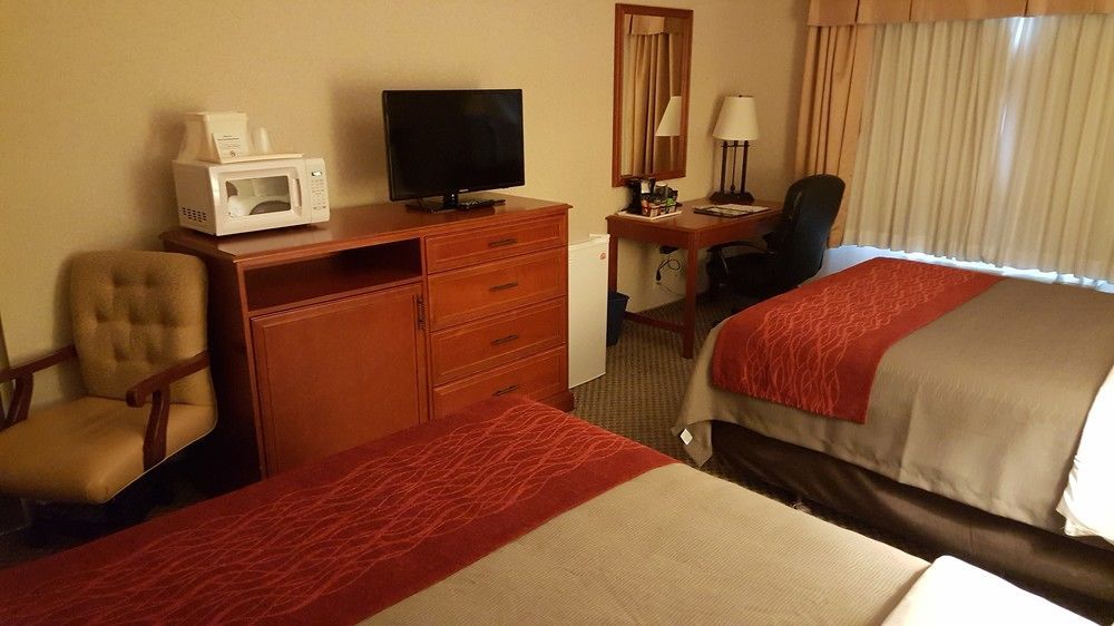 Comfort Inn & Suites Виктория Екстериор снимка
