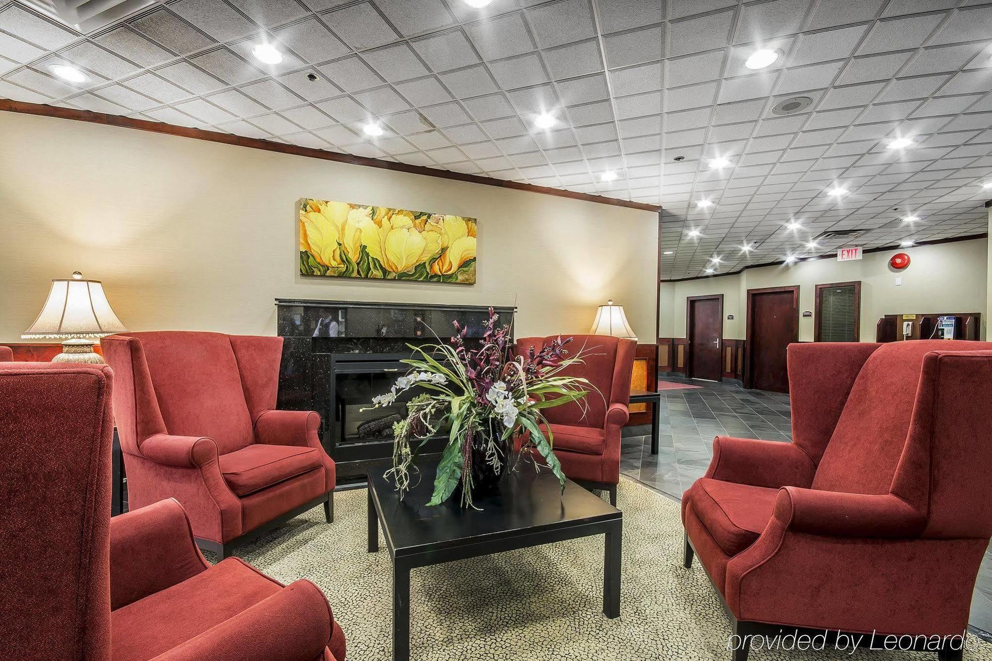 Comfort Inn & Suites Виктория Екстериор снимка